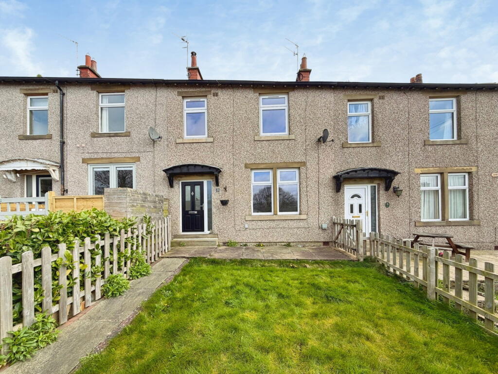 Main image of property: Oak Lea, Bradley, North Yorkshire, BD20 9EQ