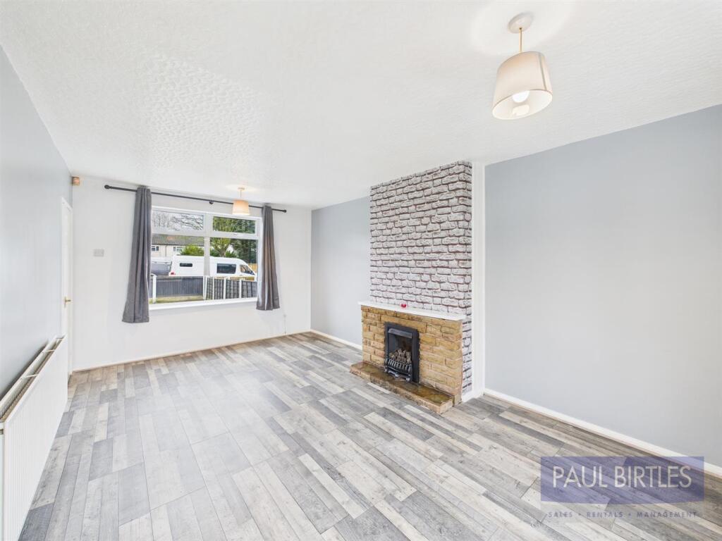 Wood Lane, Partington, Trafford, M31 4HS photo 3