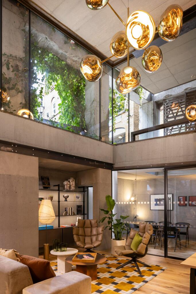 Mezzanine Workspace