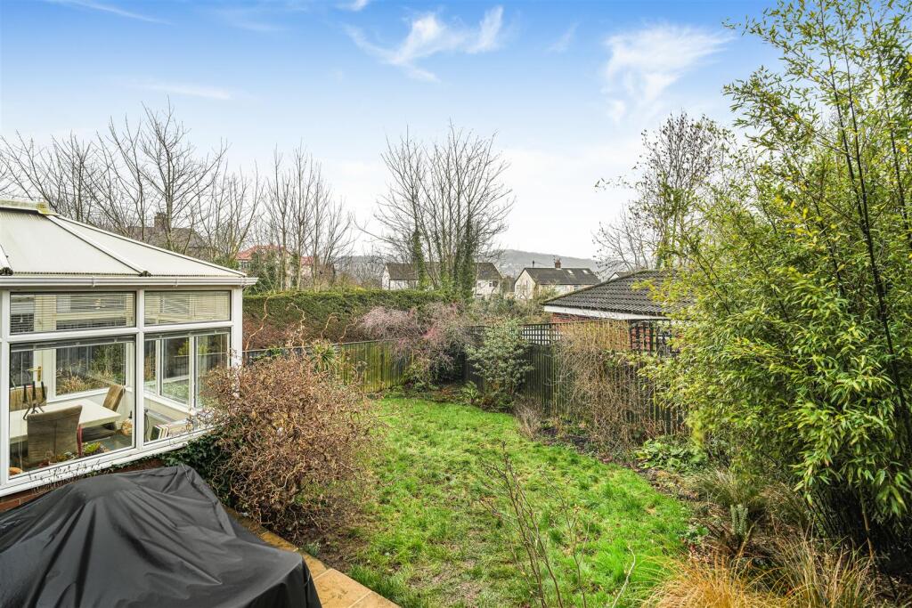 Additional image 21 of Hawthorn Crescent, Baildon, Shipley