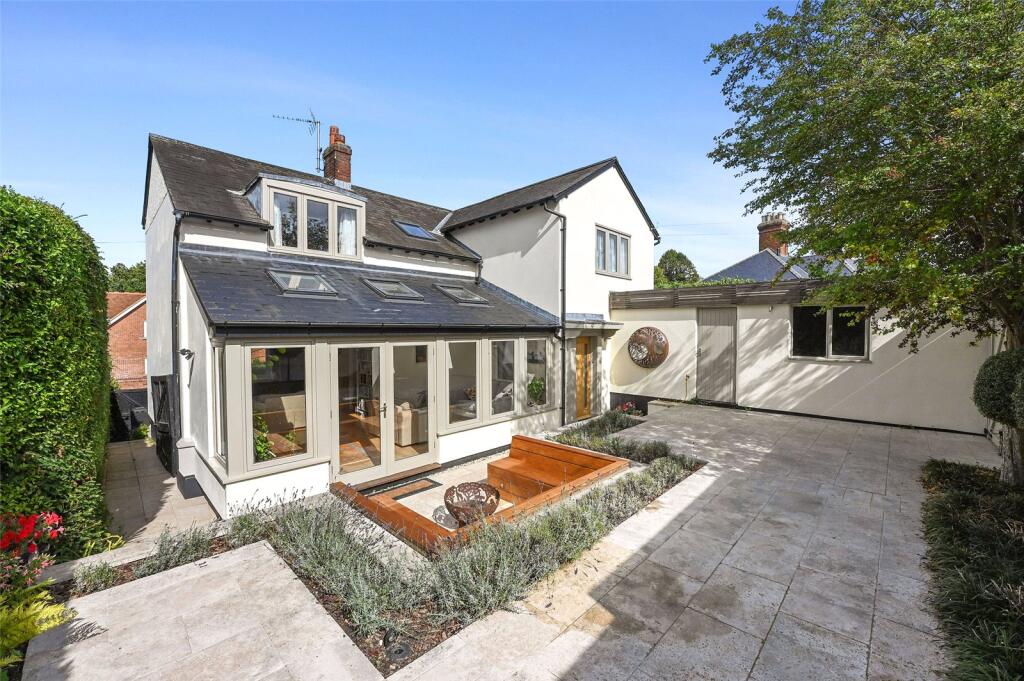 Main image of property: East Street, Saffron Walden, Essex, CB10