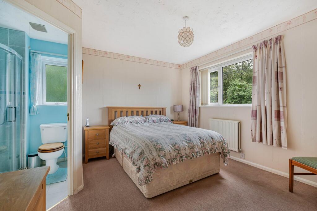 House in Stroud, Bussage, Chalford - View 5