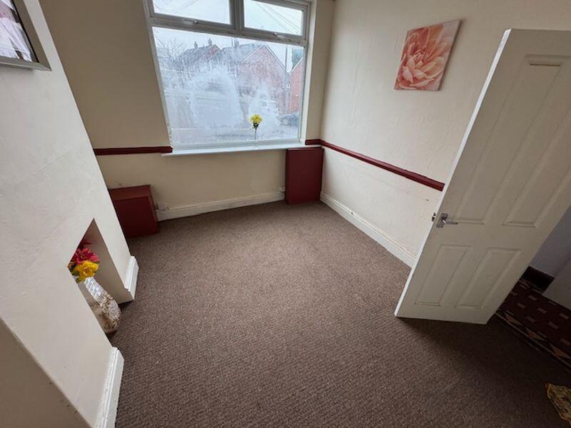 Knight Street, Tunstall, Stoke-On-Trent photo 3