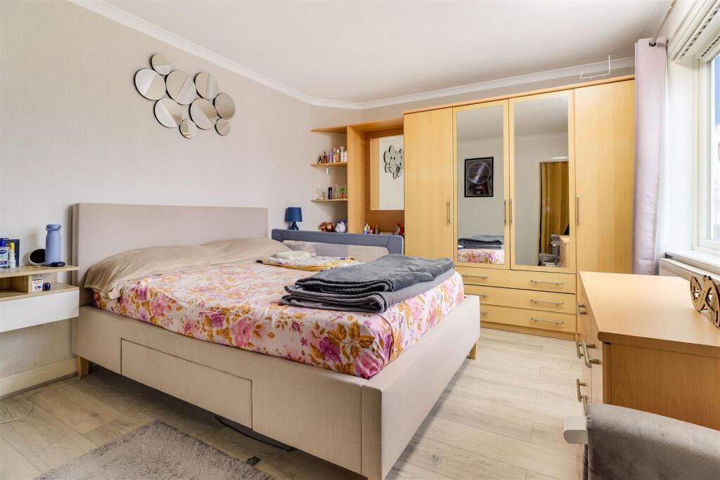 Main image of property: High Street, Teversham, Cambridge, CB1