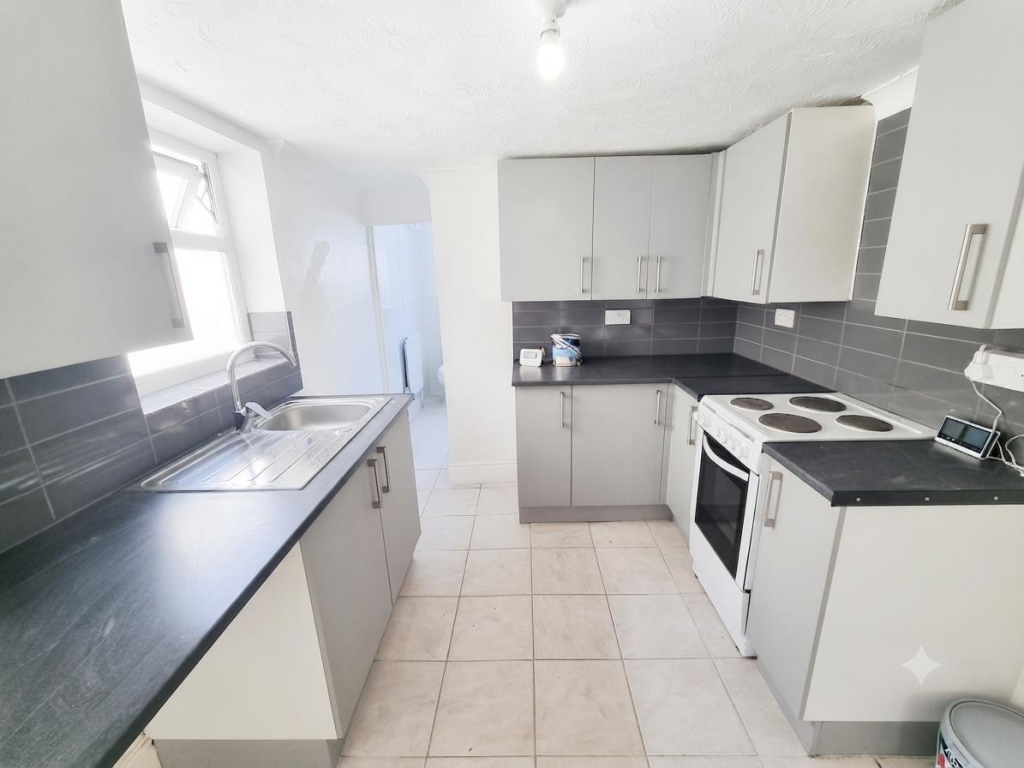 House in Gosport, Hampshire - View 2