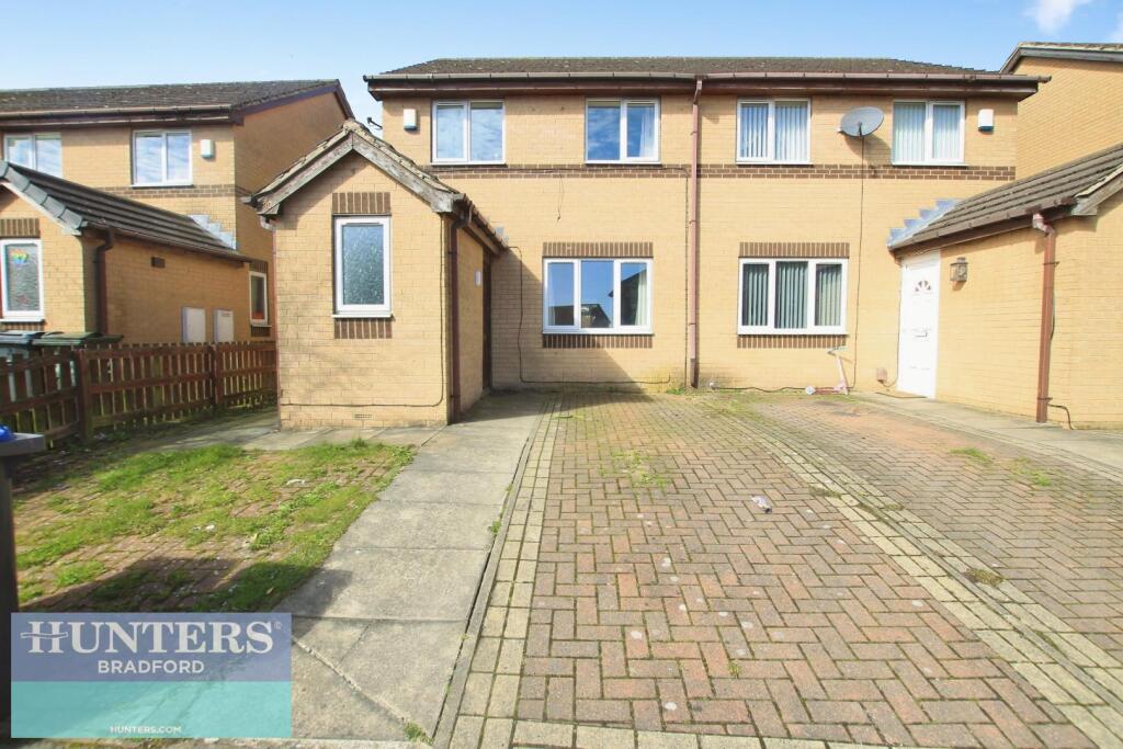 Additional image 16 of Heath Hall Avenue, Bradford, BD4