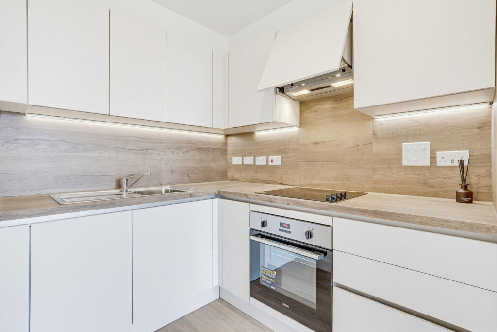 Apartment in London - View 5