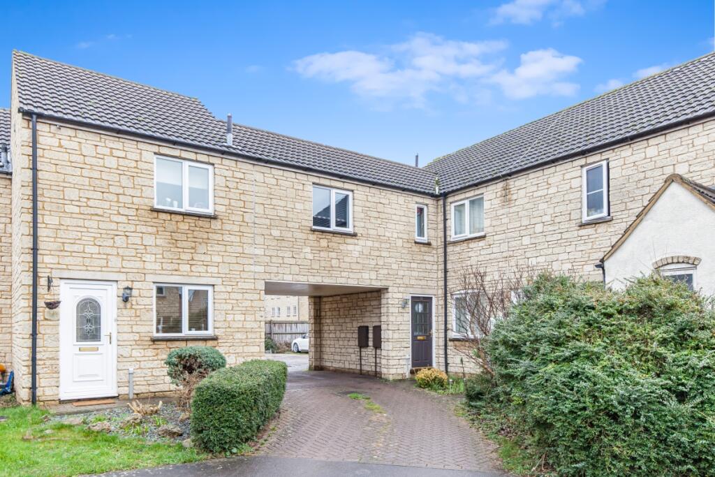 Main image of property: Avocet Way, Bicester