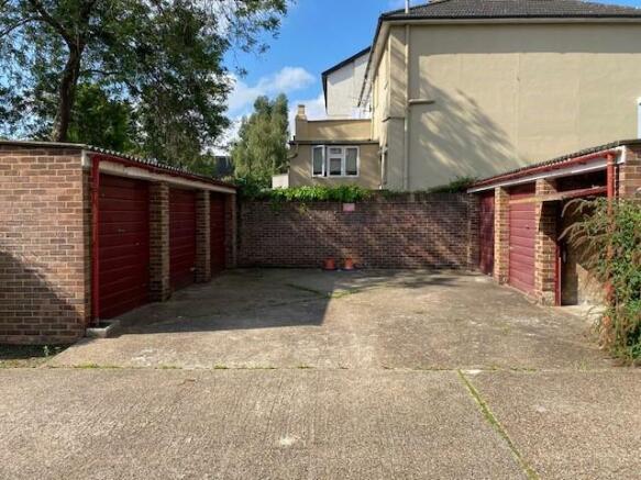 Garage 24 Hawkfield Court Photo 3.jpg