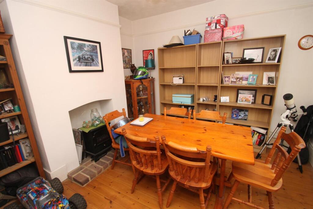 House in Maidstone, East Farleigh - View 4