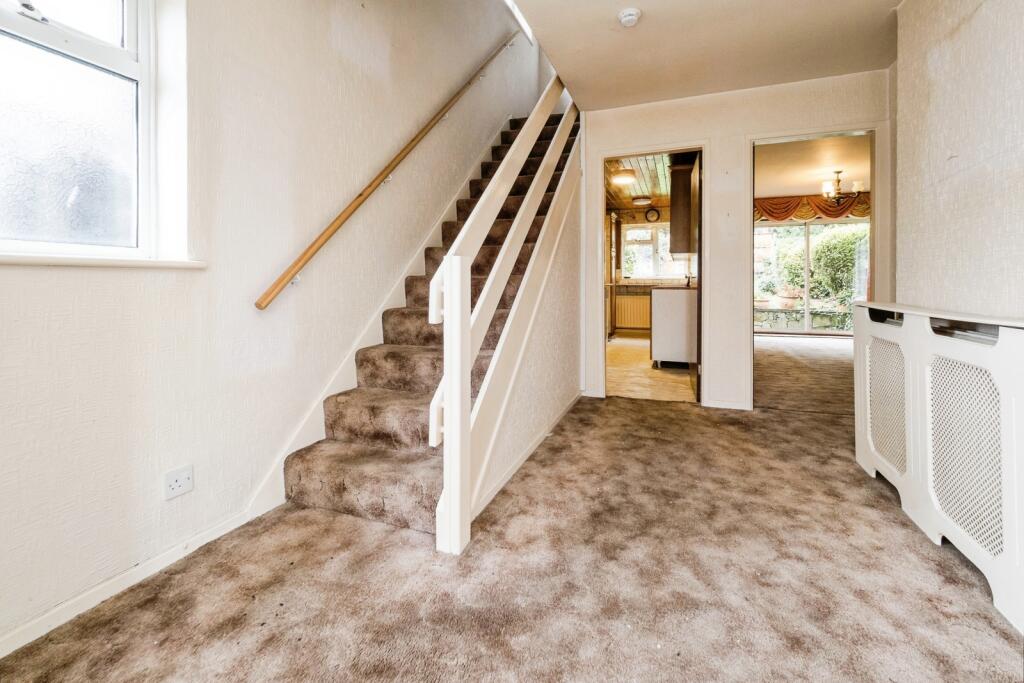 View Close, Chigwell, IG7 photo 2
