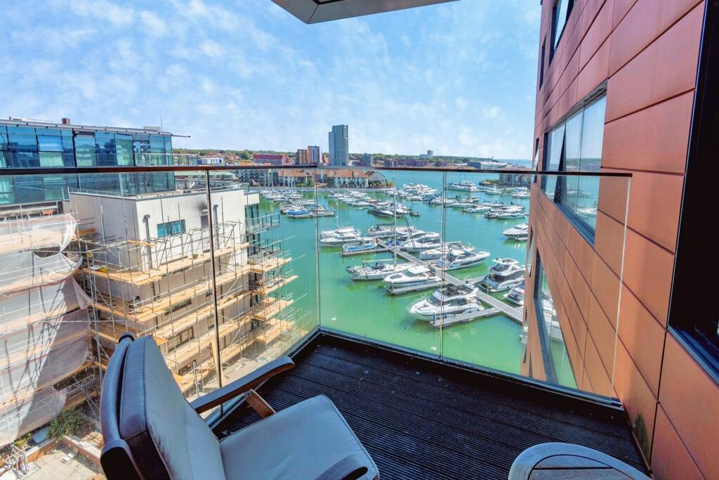 Apartment in Southampton - More