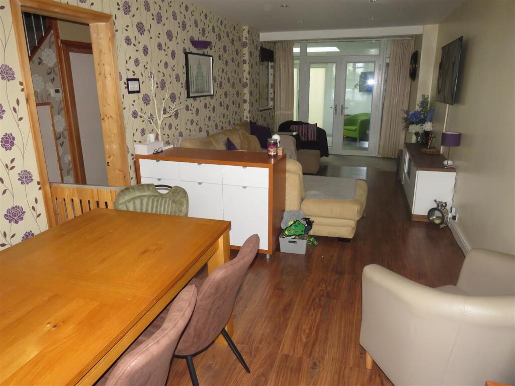 House in Solihull, Smith's Wood - View 4