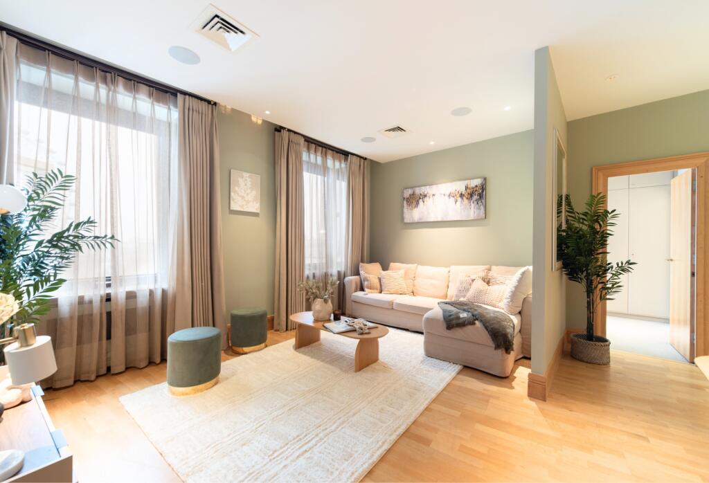 Main image of property: Whitehouse Apartments, Southbank