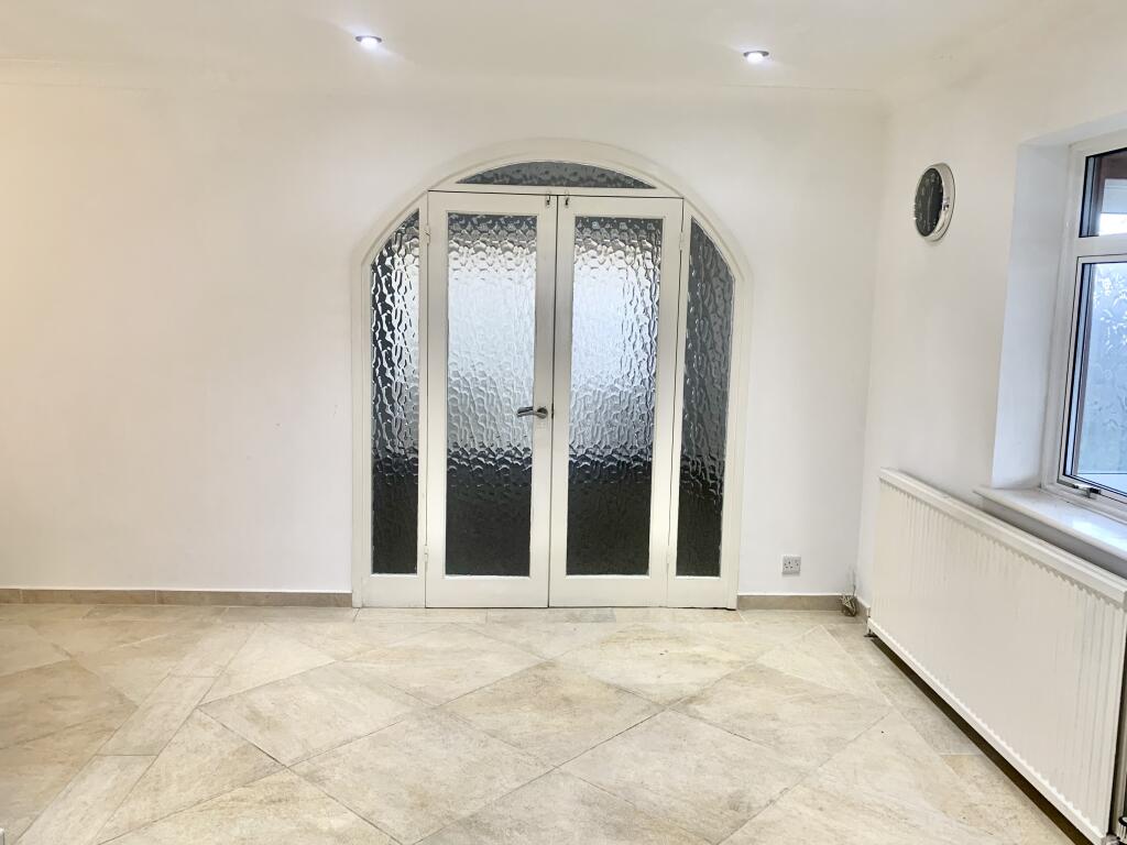 House in Peterborough - View 4