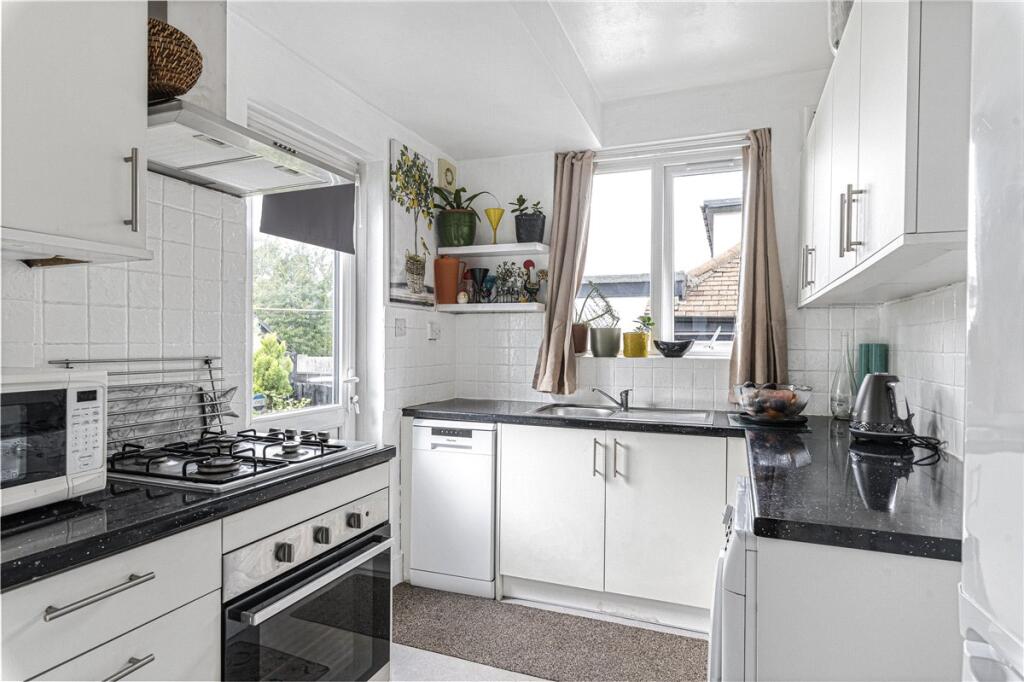 House in London - View 3