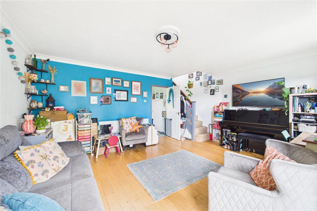 House in Reading, Tilehurst - View 4
