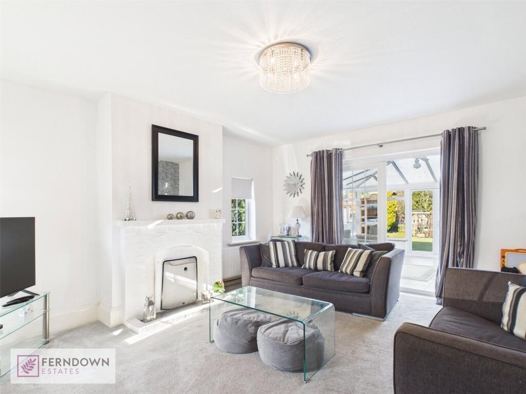 Hall Drive, Marston Green, Birmingham, B37 photo 3