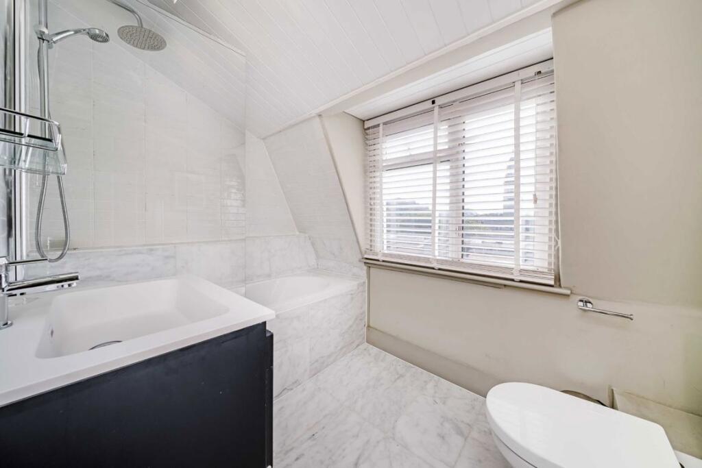 Apartment in London - View 5