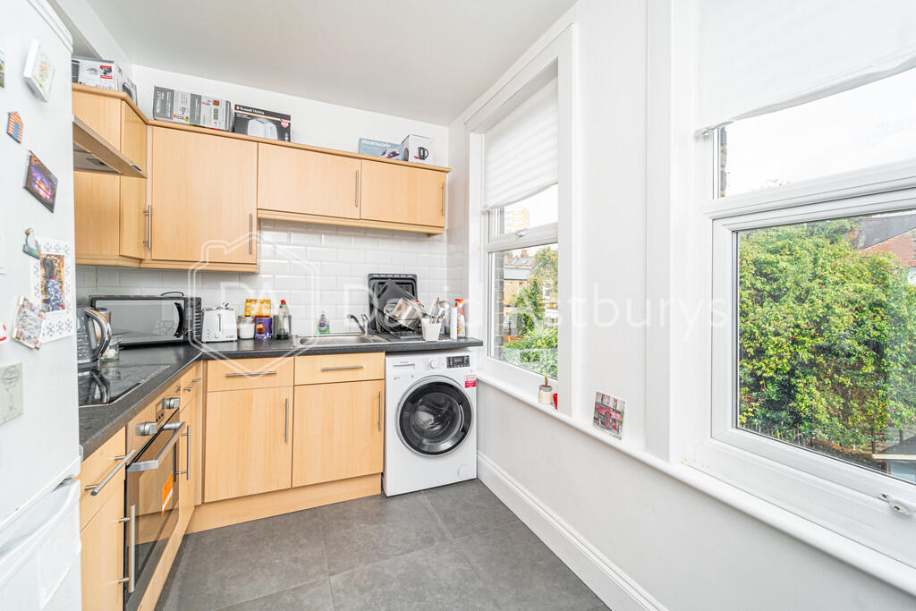 Apartment in London - View 4
