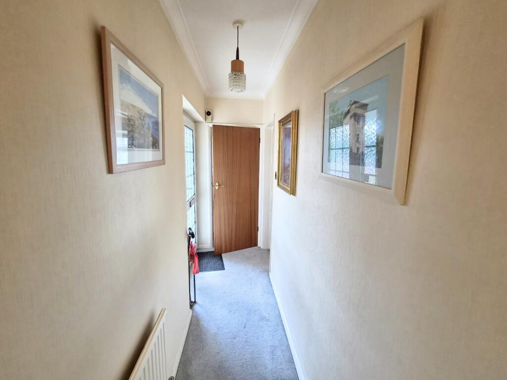 House in Rochford, Rayleigh - View 4