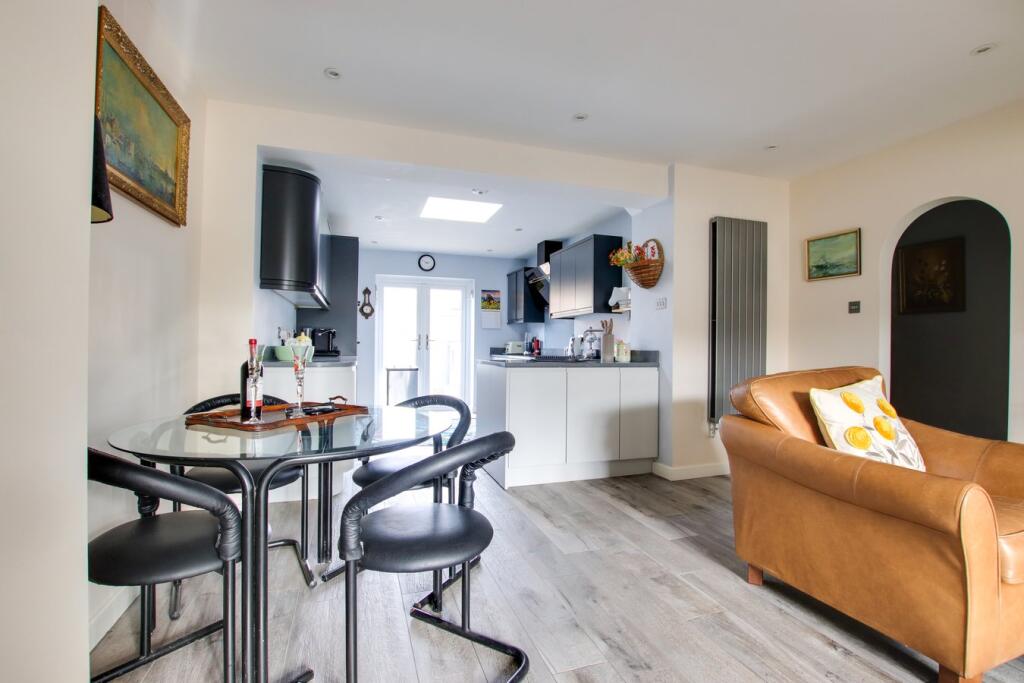 Lower Buckland Road, Lymington, SO41 photo 4