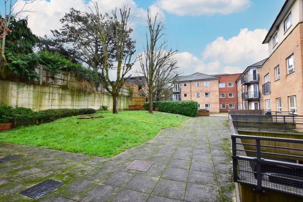 Additional image 17 of The Uplands, Bricket Wood, St. Albans, AL2 3UW