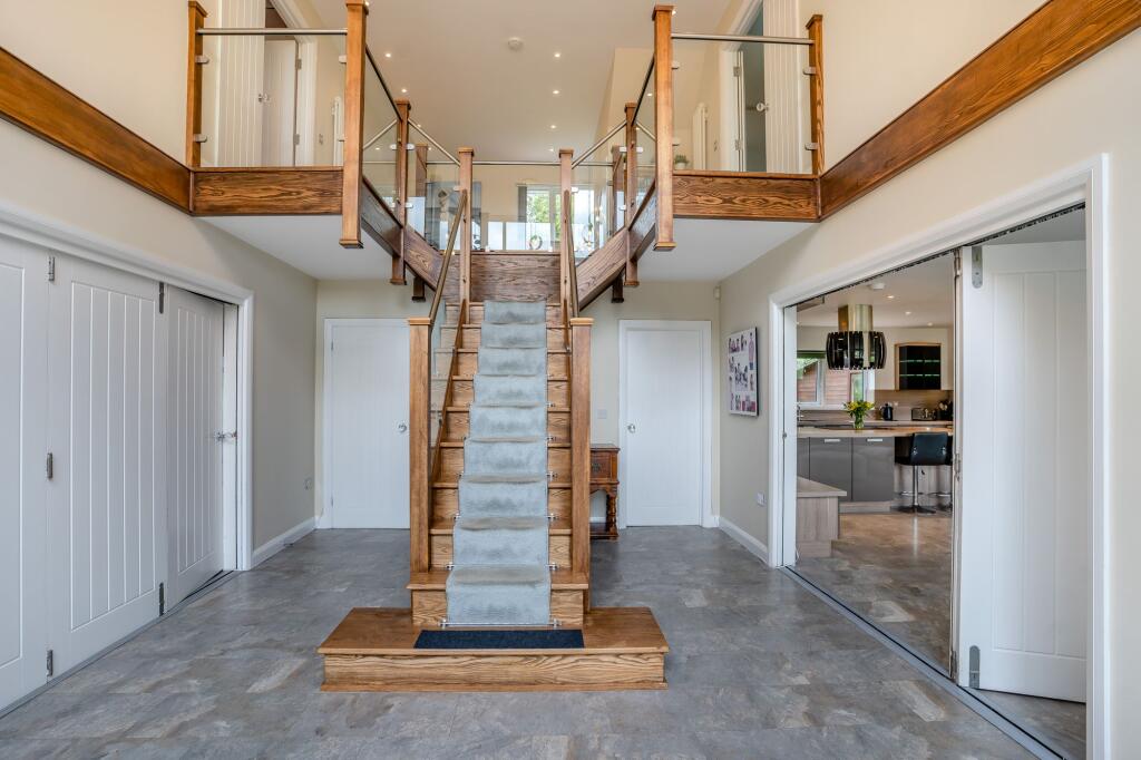 House in Cardiff, Gelligaer - View 5