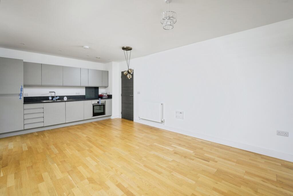 Apartment in Plymouth - View 5