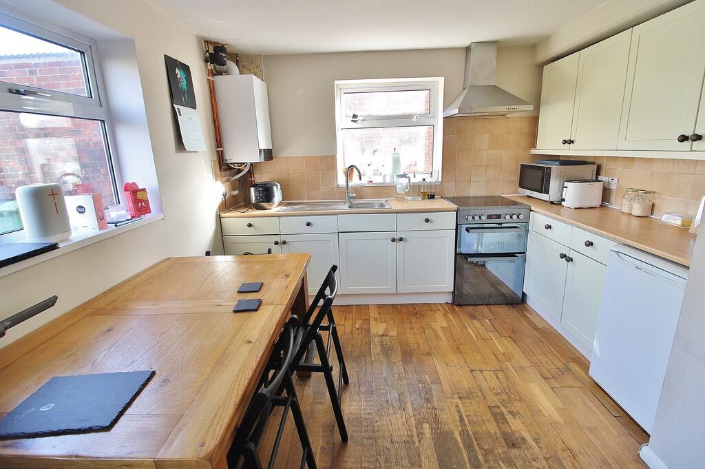 74, Merchistoun Road photo 3