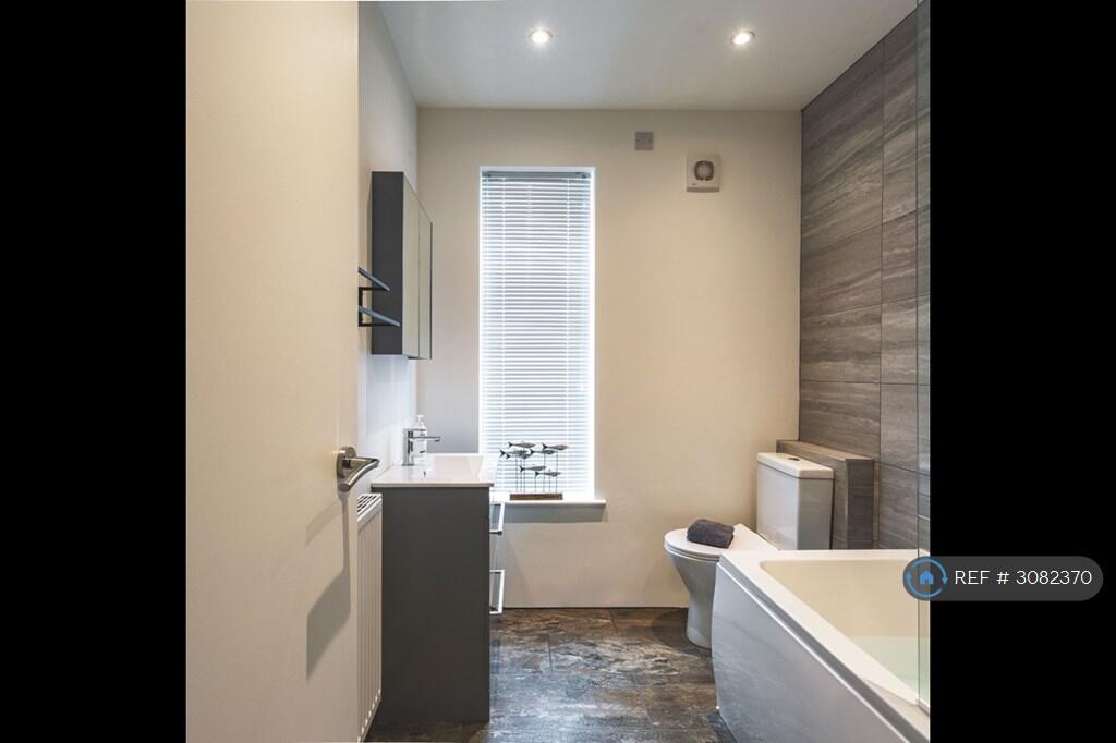 House in Derby, New Zealand, New Normanton - View 4