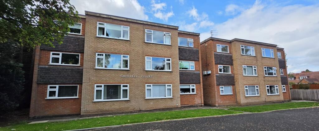 Main image of property: 192 Birmingham Road, Wylde Green, Sutton Coldfield, B72