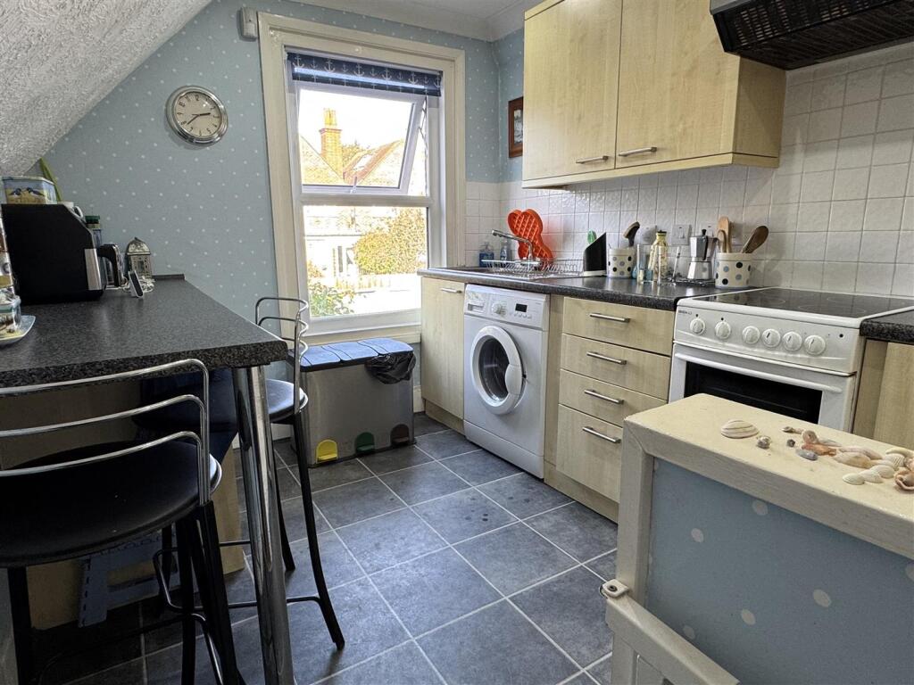 South Terrace, Littlehampton photo 4