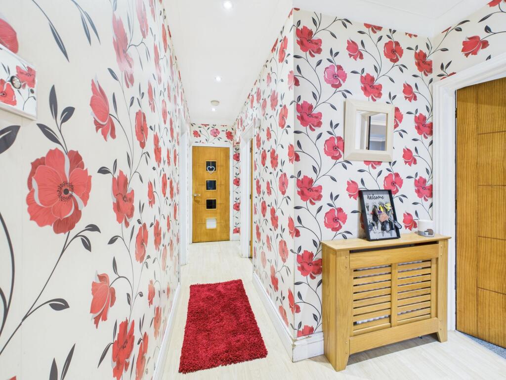House in Thurrock, Essex - View 5
