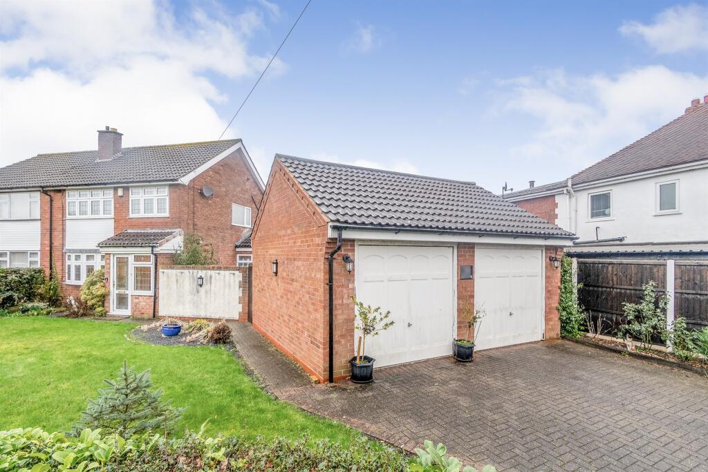 Main image of property: Elms Lane, Shareshill, Wolverhampton