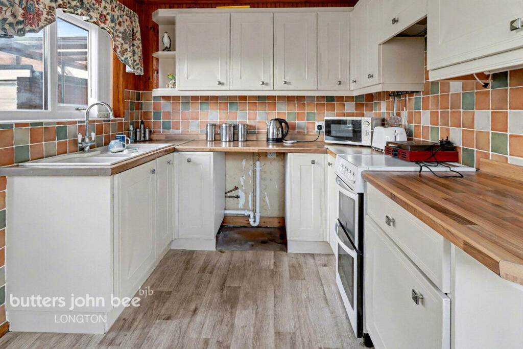 Thirlmere Grove, Stoke-On-Trent photo 4