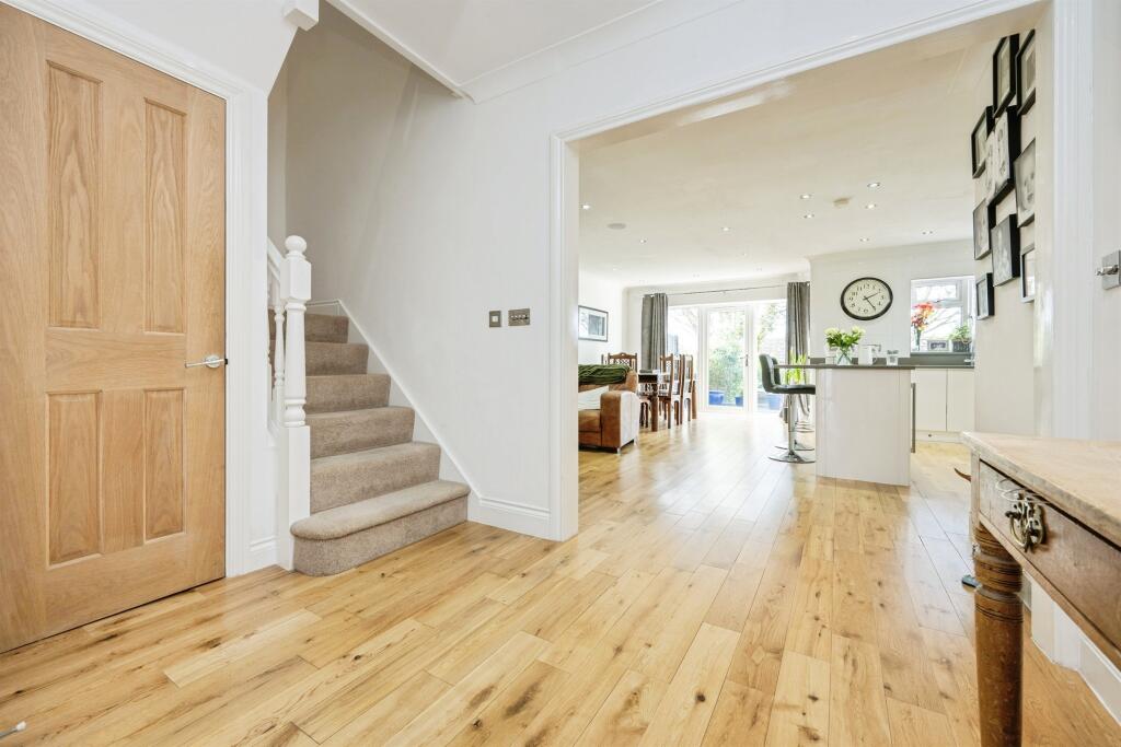 Additional image 2 of Mount Drive, Park Street, St. Albans