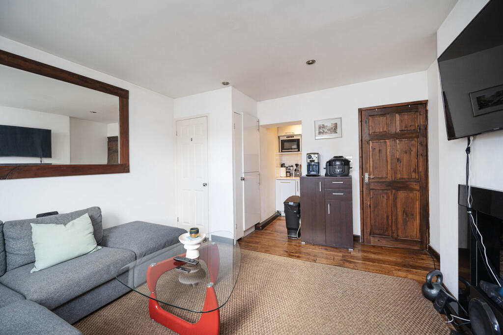 Apartment in London - More