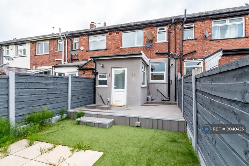 House in Tameside, Greater Manchester - View 5