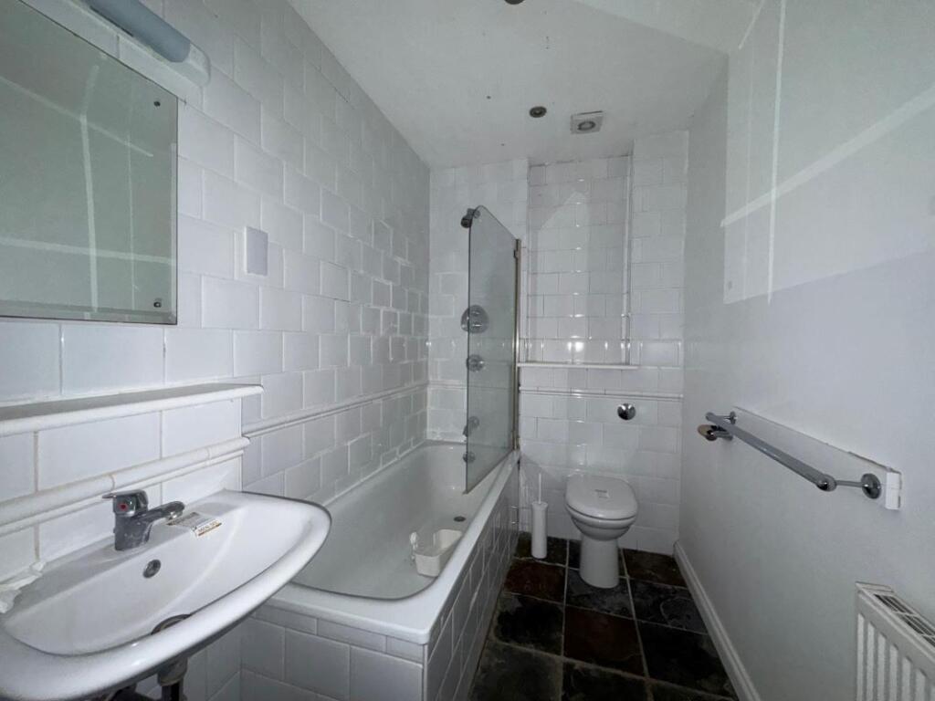 Apartment in London, Millwall, Canary Wharf - More
