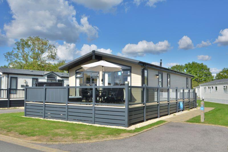 3-bed detached on Water Lily Meadow, Cotswold Hoburne, Cotswold Water Park, £90,000
