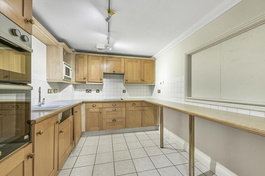 Apartment in London - View 5