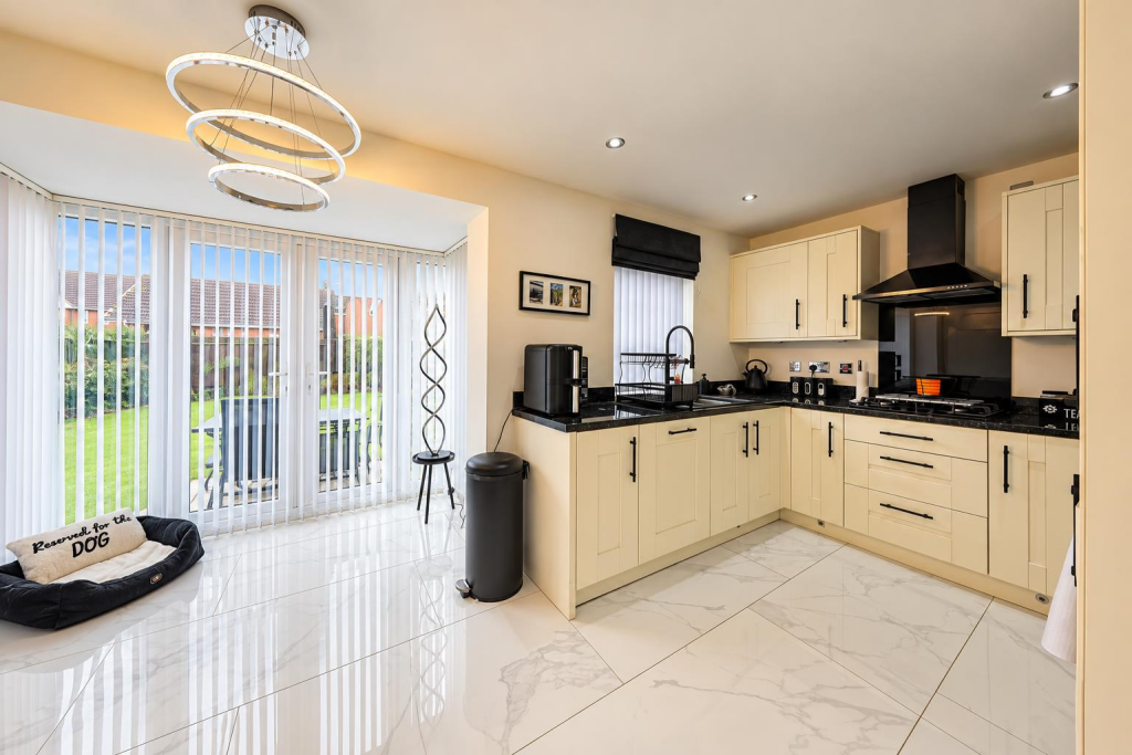 House in Hull, Kingston upon Hull - View 3