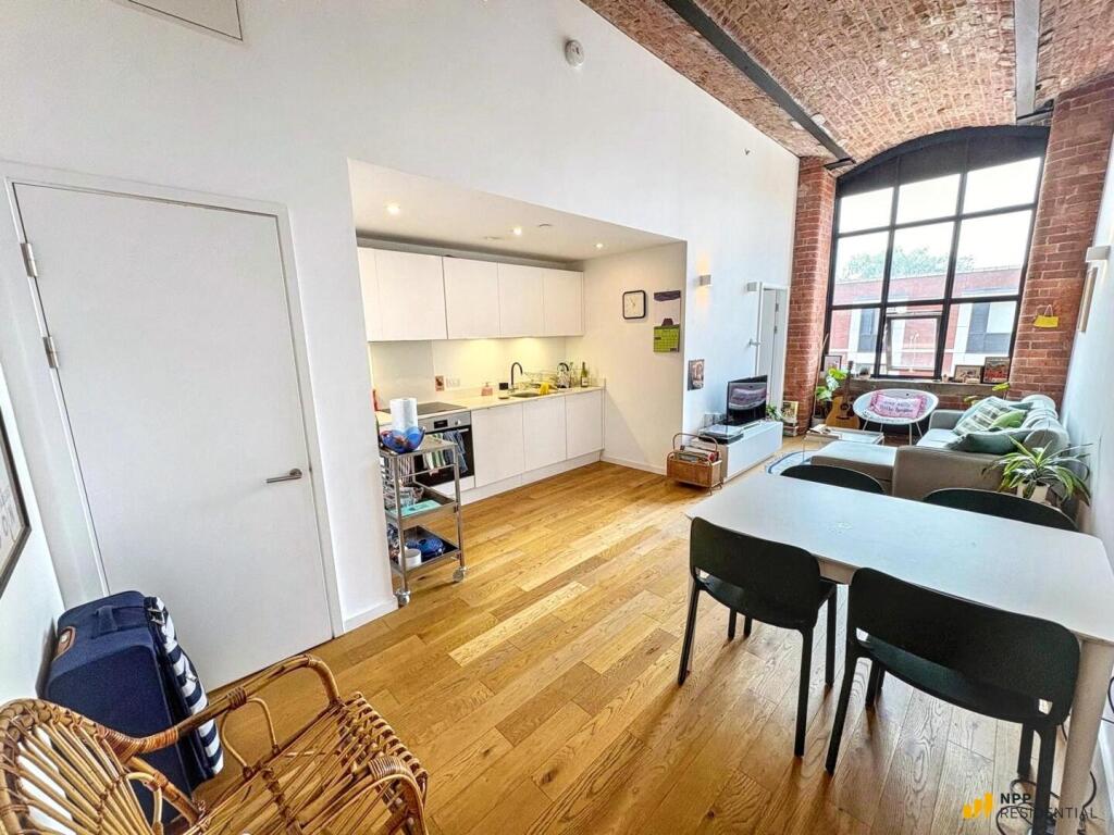 Apartment in Stockport - More