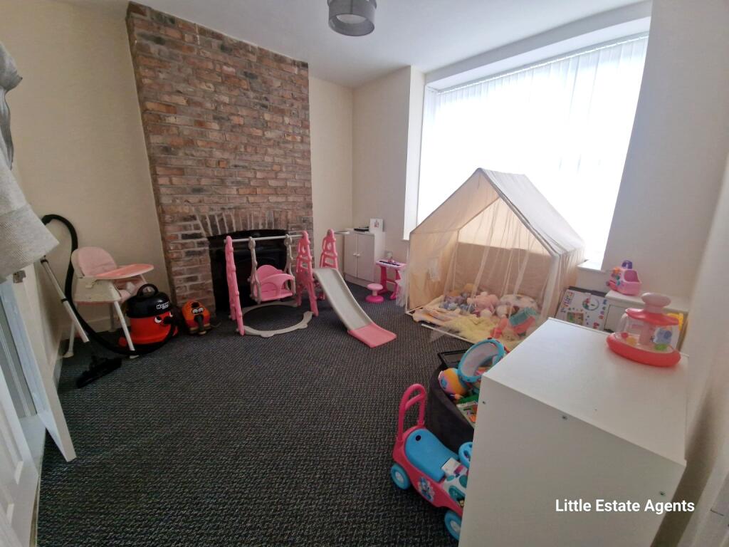 House in St Helens, Liverpool City Region - View 3