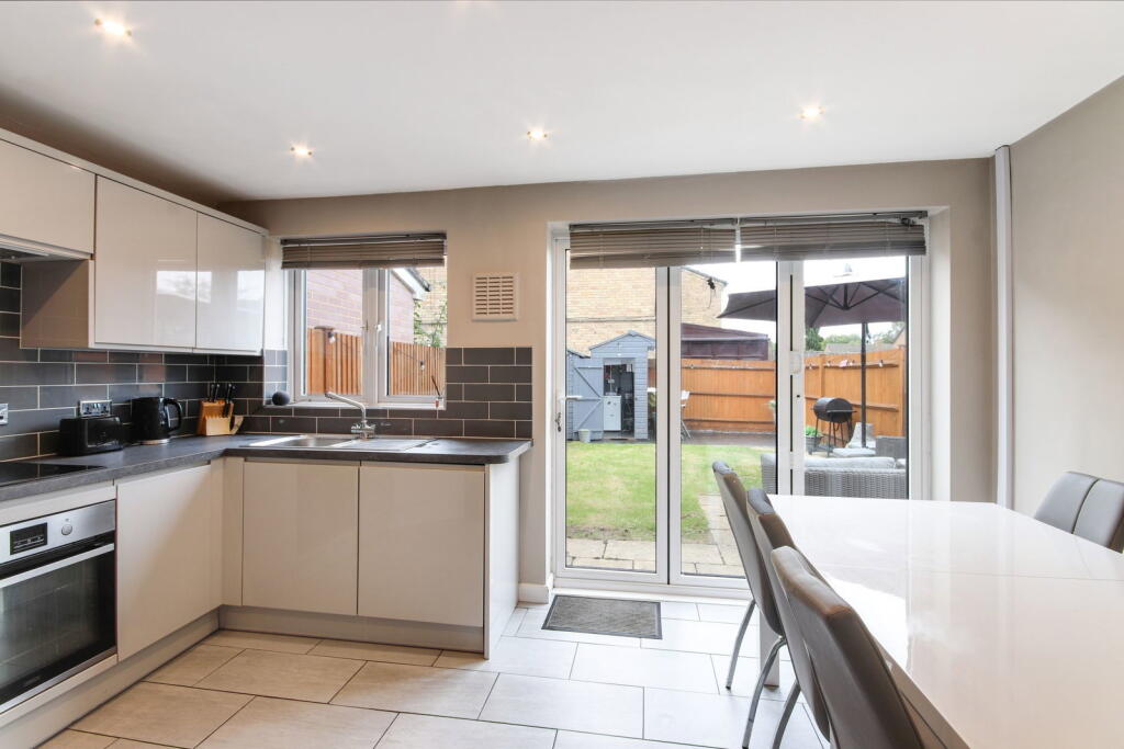 House in Dartford - View 5