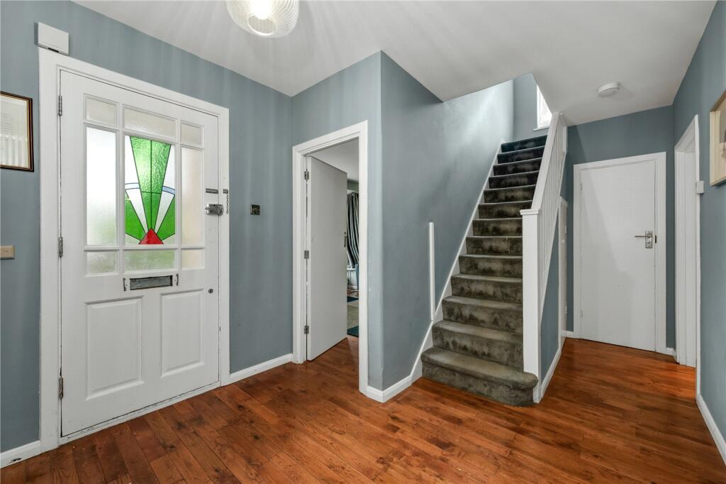 House in Elmbridge, Surrey - View 6