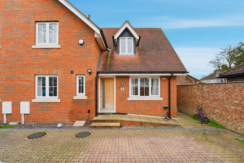 Main image of property: Dawn Close, Hounslow