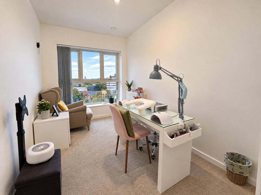 Apartment in London - More