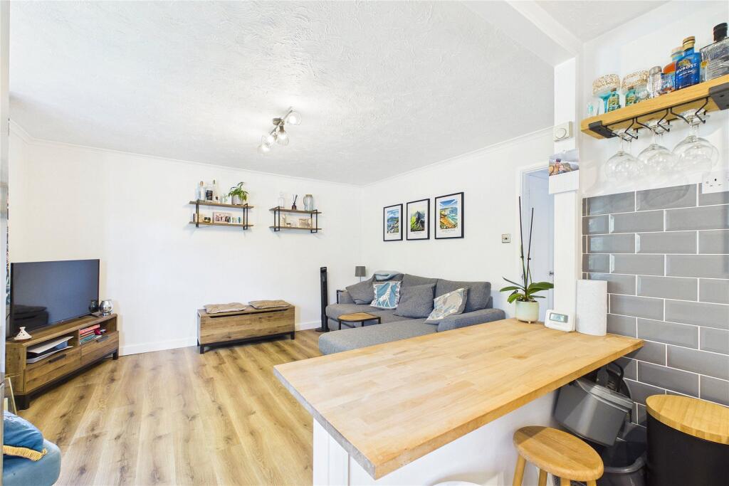 Apartment in Guildford - View 4